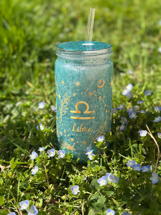 Canettes Snow Globe